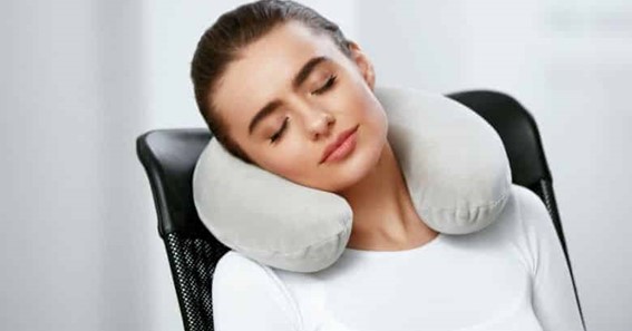 What Makes a Travel Pillow Comfortable