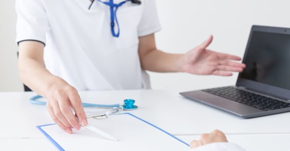 How Healthcare Translation Services Benefit Both Doctors and Patients