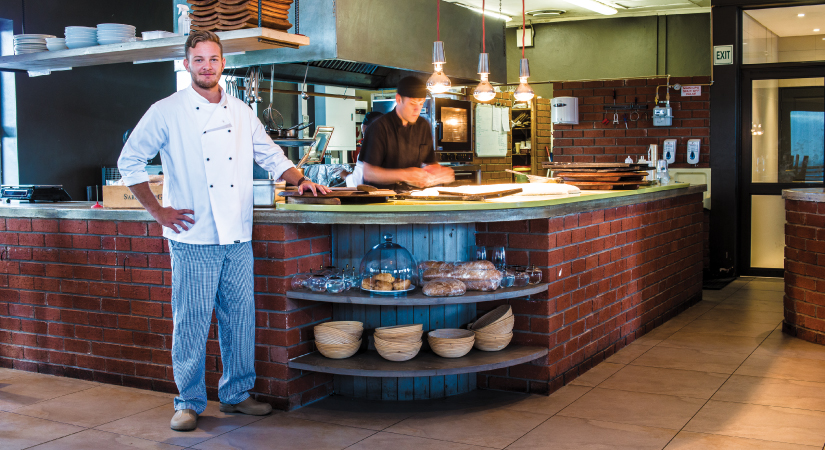Basic points need to consider while purchasing the chef uniform