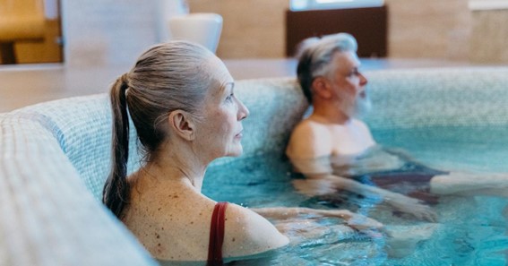 5 Benefits of Swimming for Those Living with Dementia